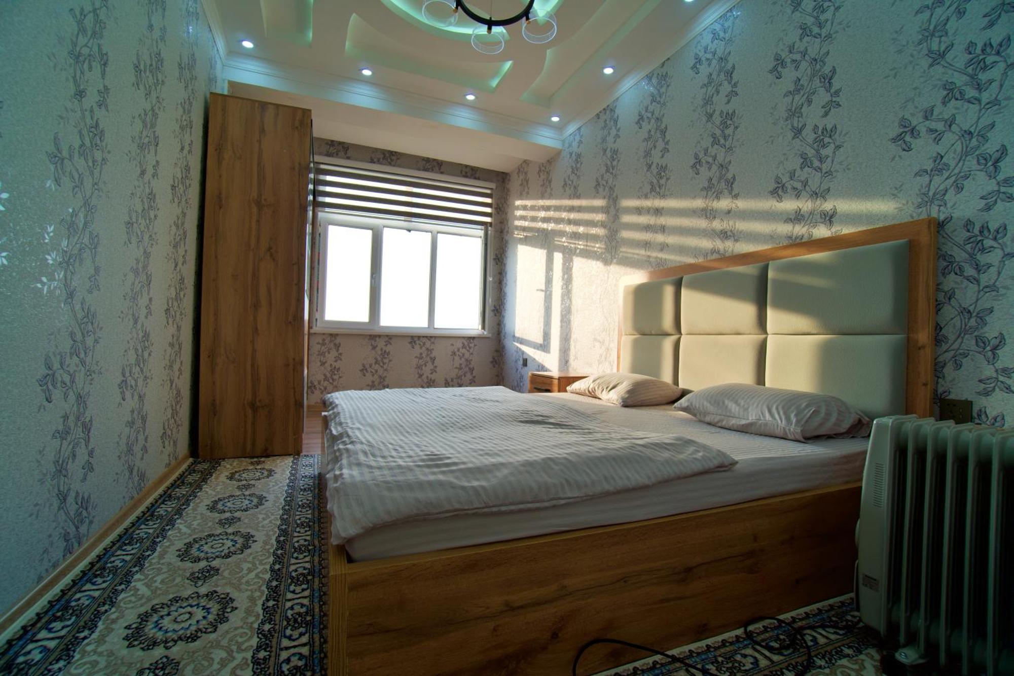 Family 3-Room Apartment Душанбе Екстер'єр фото